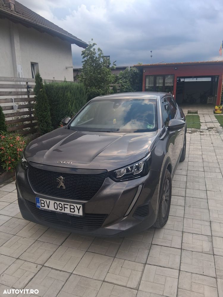 Peugeot 2008 1.2 L PureTech STT Allure - 6