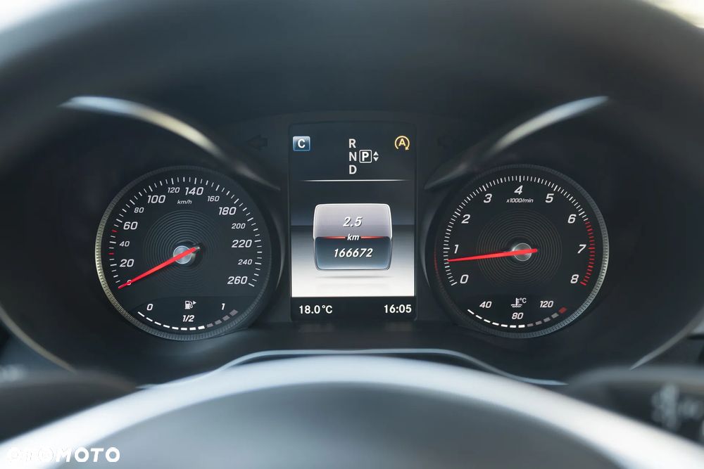 Mercedes-Benz Klasa C 200 4Matic 7G-TRONIC AMG Line - 20