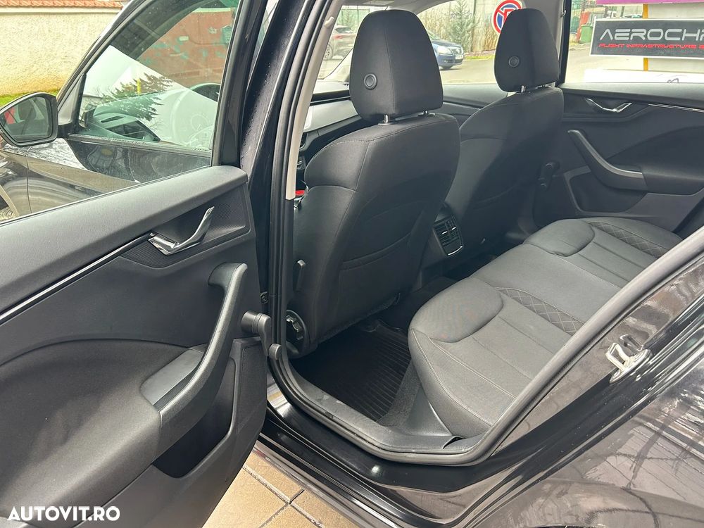 Skoda Kamiq 1.0 TSI Ambition - 9