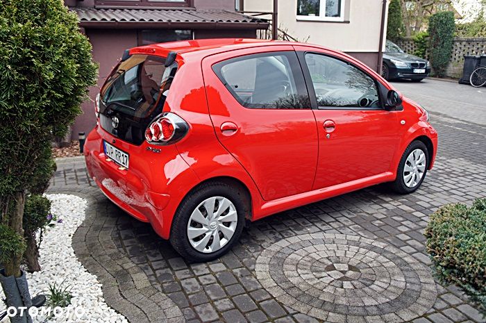 Toyota Aygo CoolRed - 12