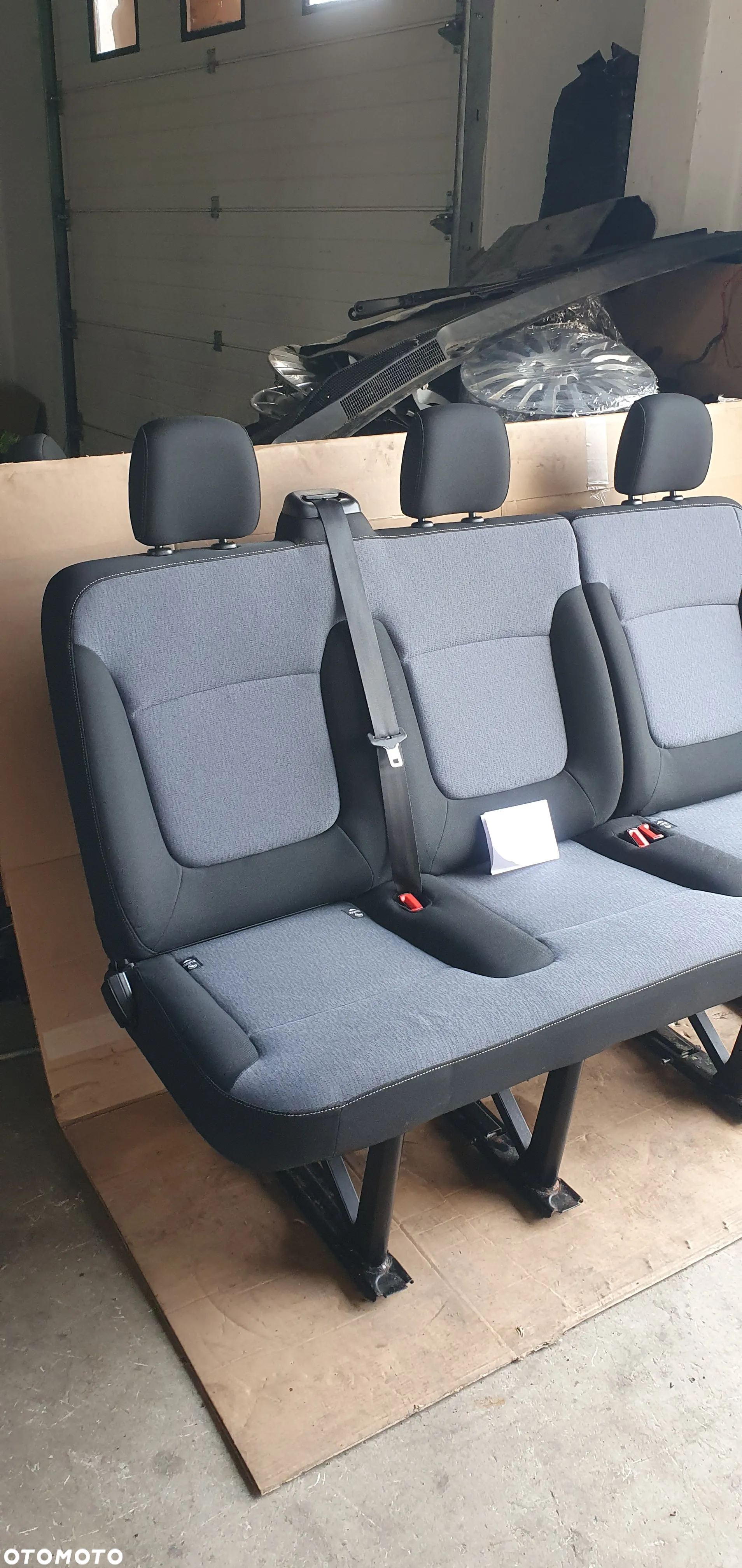 Fotel kanapa ławka tył tylna Renault Trafic III Vivaro B 14- - 5