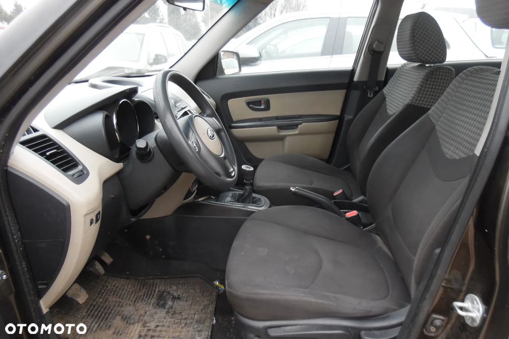Kia Soul 1.6 CRDi L - 7