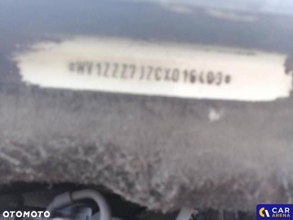 Volkswagen Transporter - 8