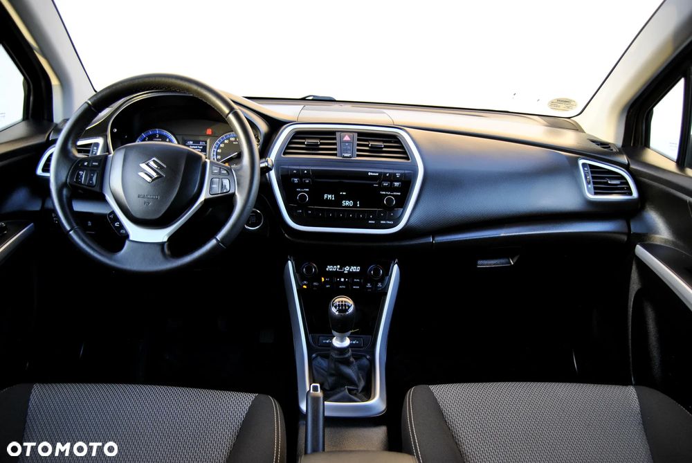 Suzuki SX4 S-Cross 1.6 DDiS Premium Plus - 22