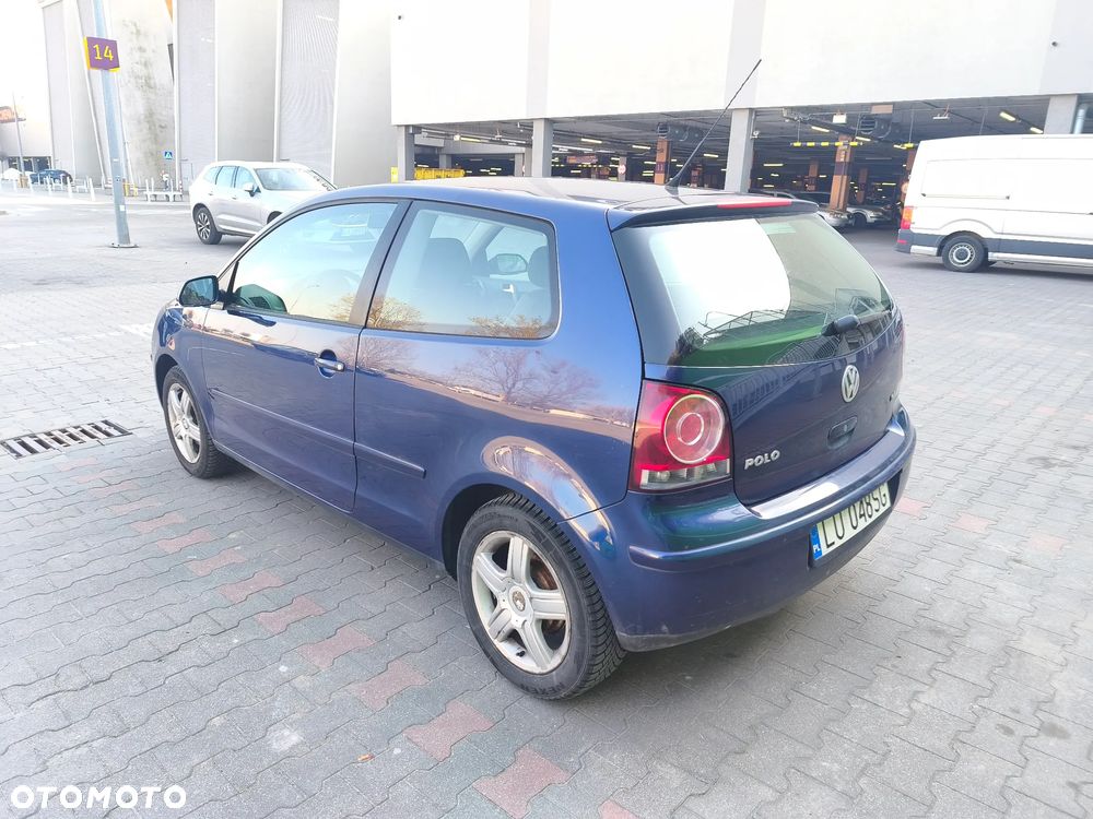 Volkswagen Polo 1.4 16V Comfortline - 5