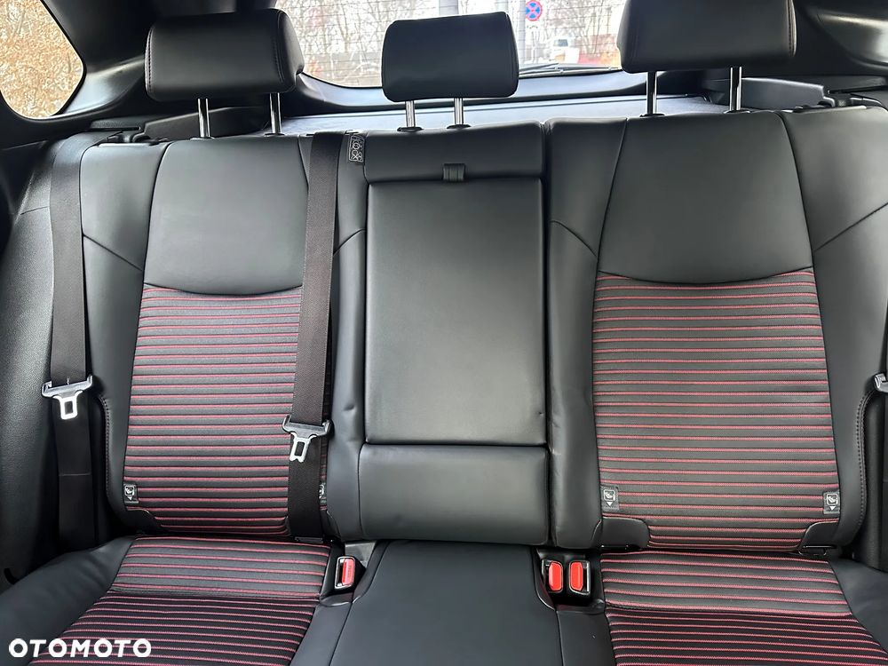 Suzuki Across PLUG-IN HYBRID - 11