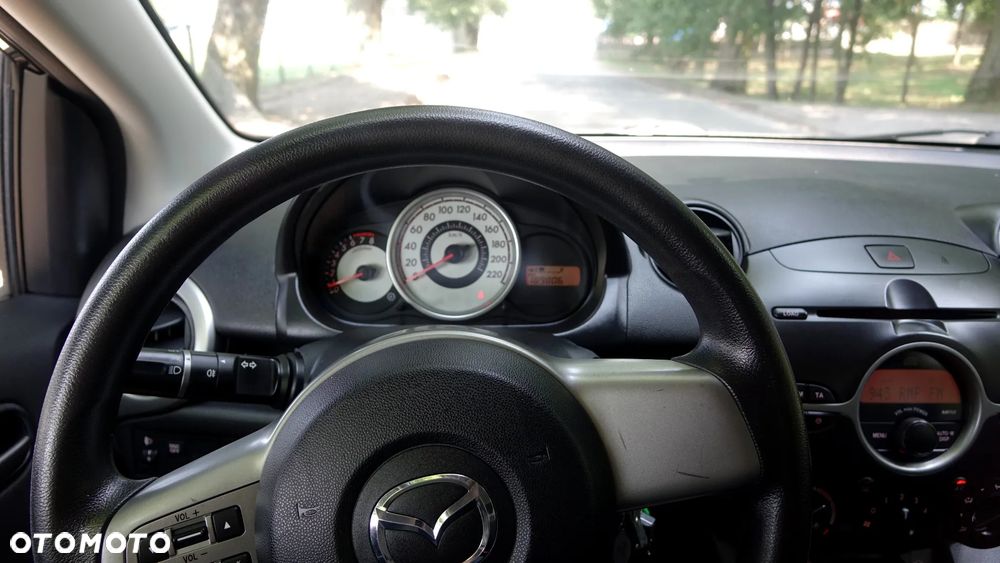 Mazda 2 1.3 Dynamic - 16