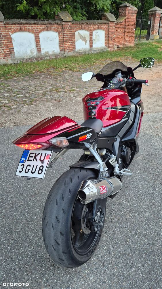 Suzuki GSX-R - 4