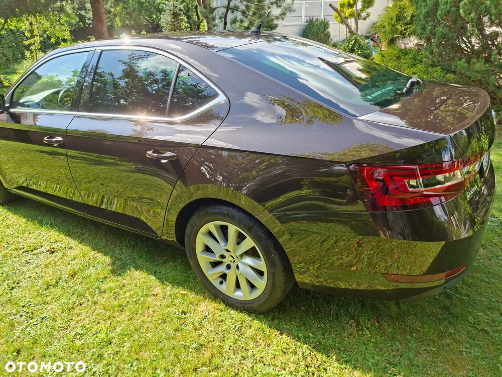 Skoda Superb 2.0 TDI Style DSG7 - 8