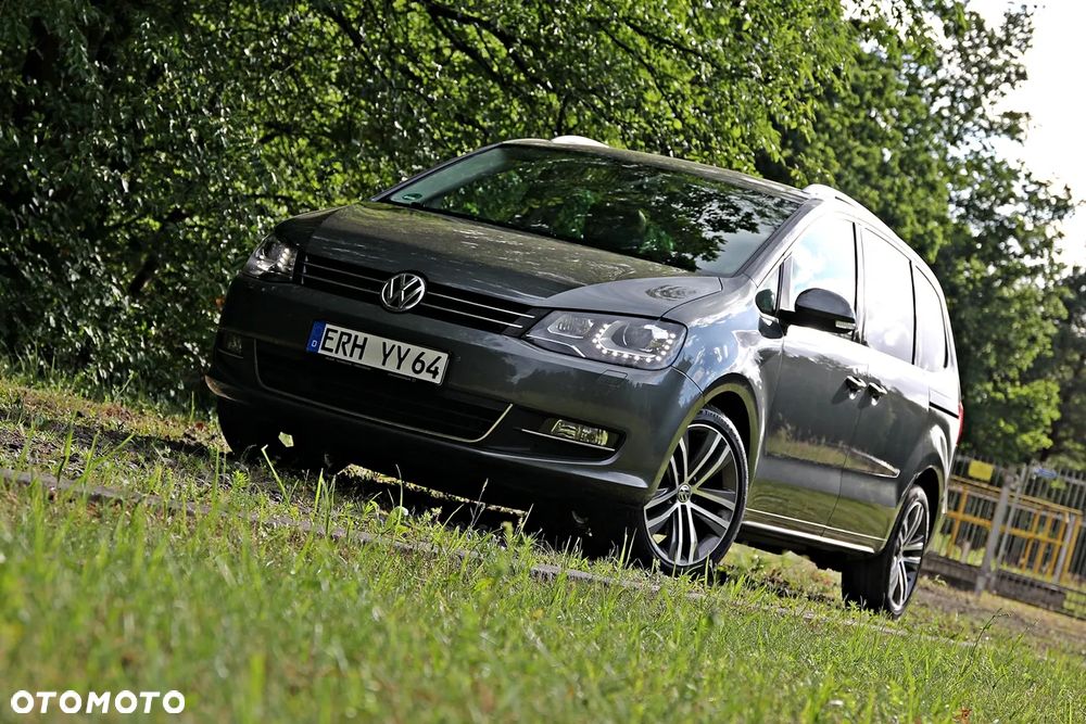 Volkswagen Sharan 2.0 TDI DSG Blue Motion Highline - 2