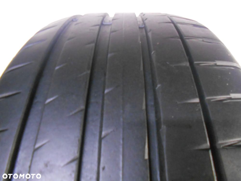 OPONA POJEDYNKA  245/40R19 MICHELIN PILOT SPORT 4S  MO1 DOT 5123 7MM - 2