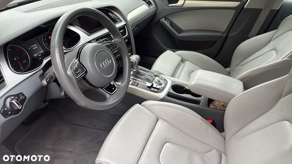 Audi A4 Limousine - 6