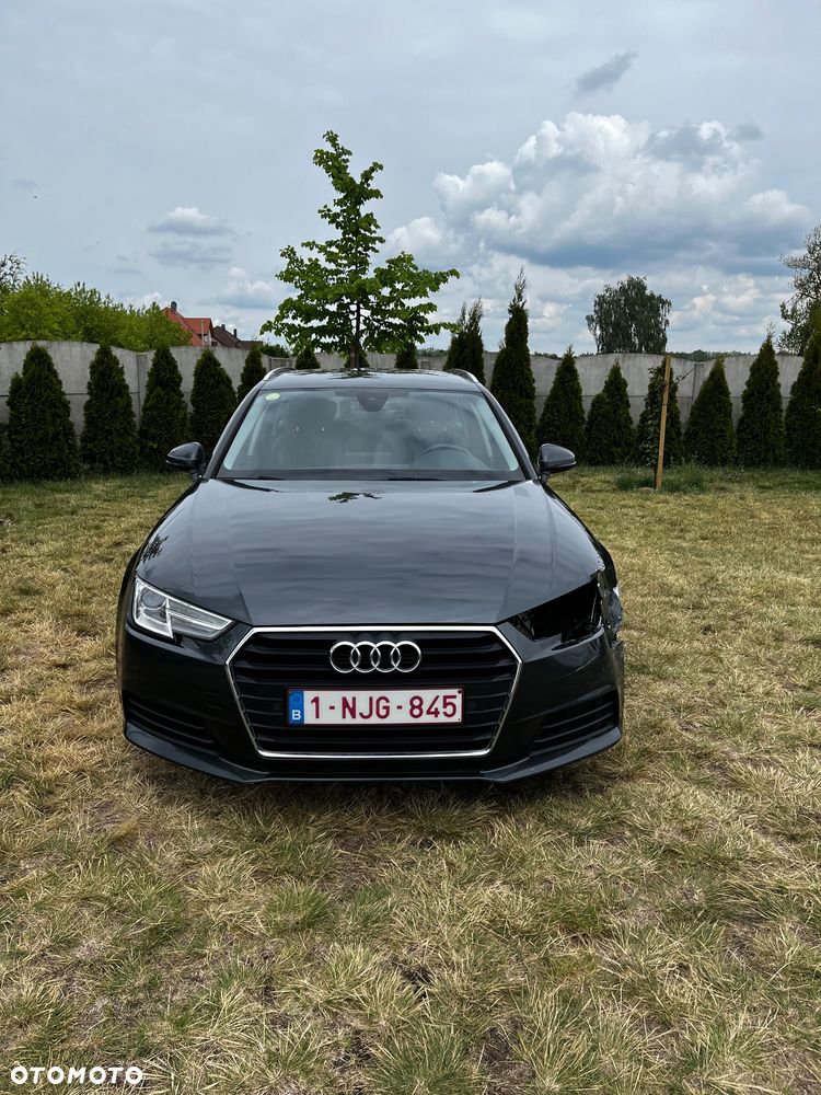 Audi A4 Avant 2.0 TDI S tronic - 1