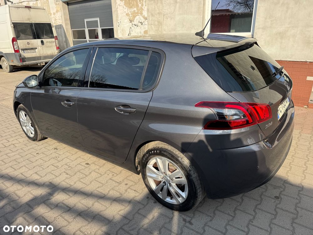 Peugeot 308 - 32