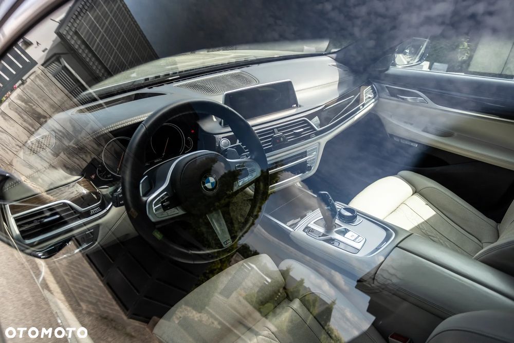 BMW Seria 7 730d - 31