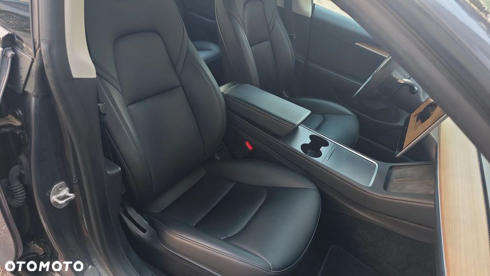Tesla Model 3 Langstreckenbatterie Allradantrieb Dual Motor - 10