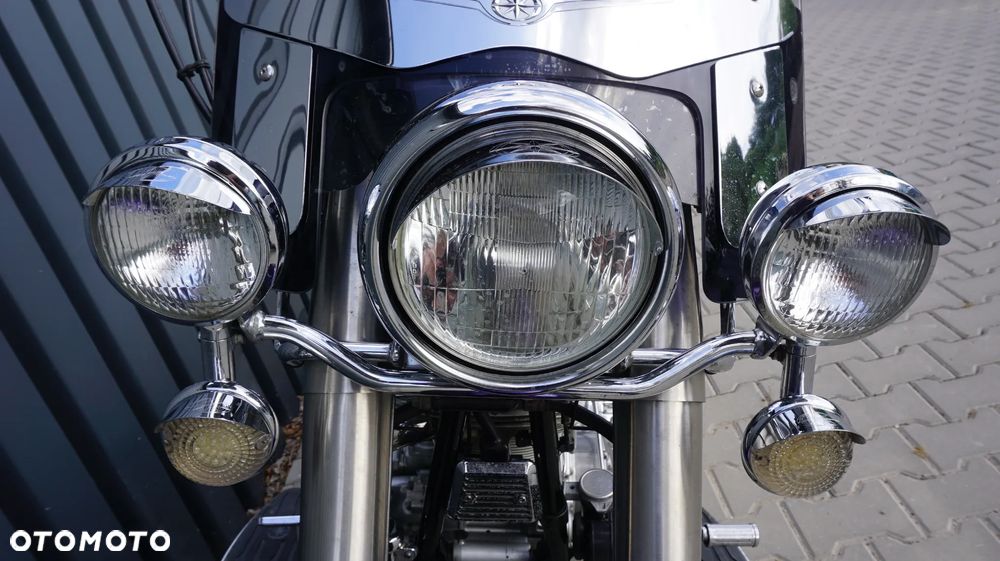 Yamaha Road Star - 7