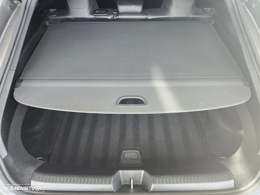 Mercedes-Benz CLA 180 d Shooting Brake AMG Line Aut. - 43