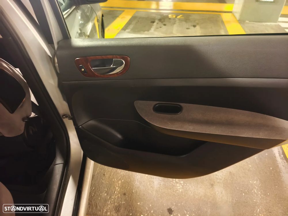 Peugeot 307 1.4 HDi XT - 19