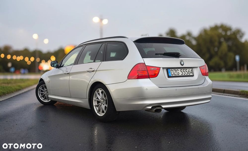 BMW Seria 3 320d - 6
