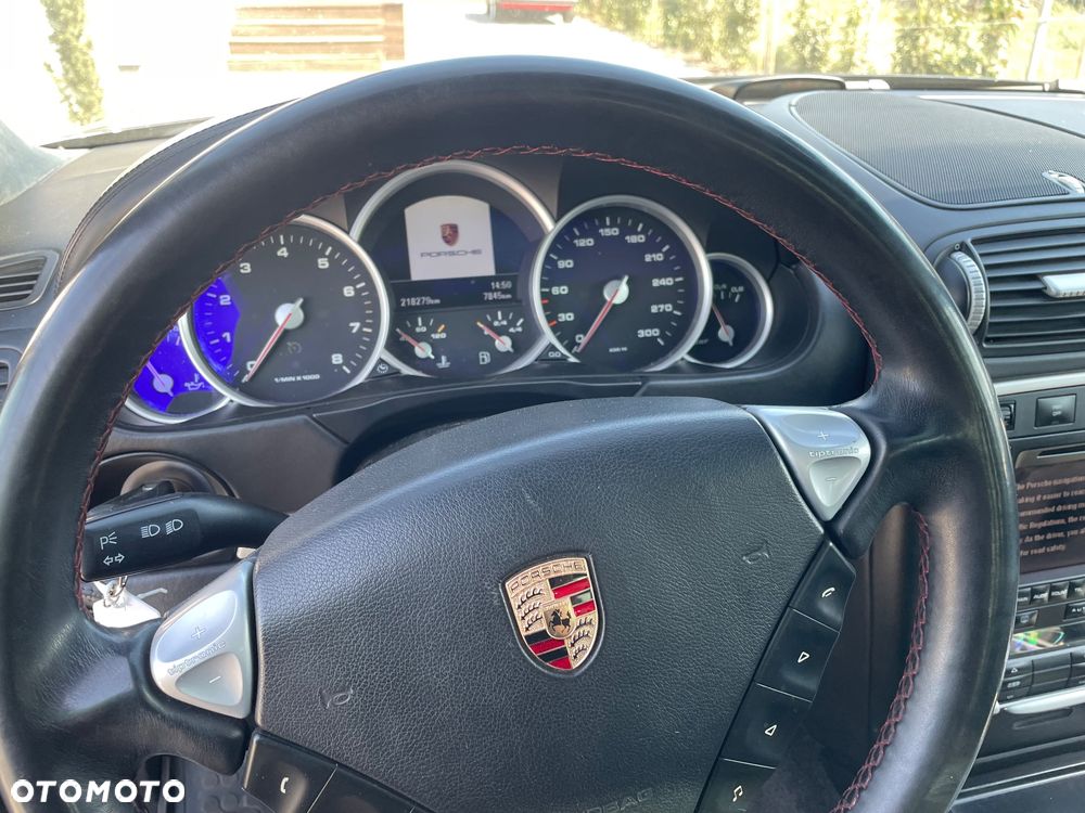 Porsche Cayenne - 17