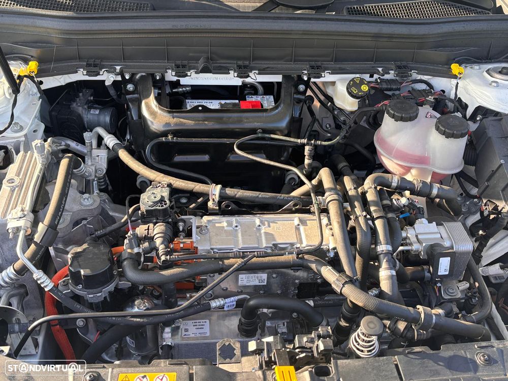 Mercedes-Benz EQB 300 4Matic - 12