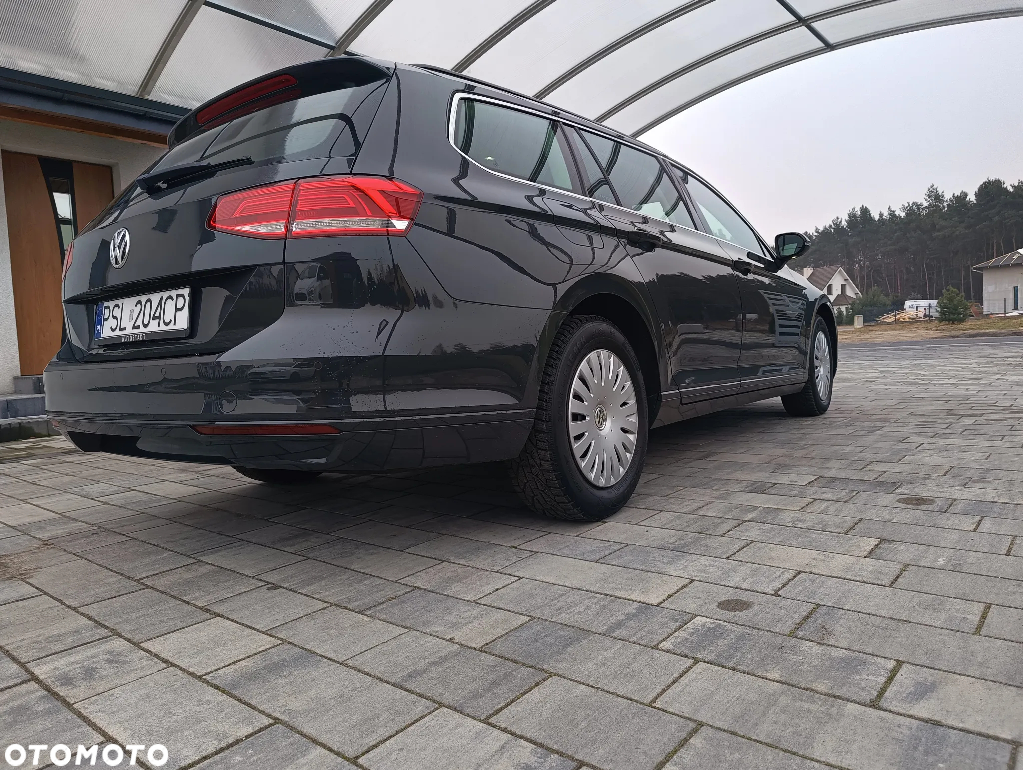 Volkswagen Passat 1.6 TDI BMT Comfortline - 9