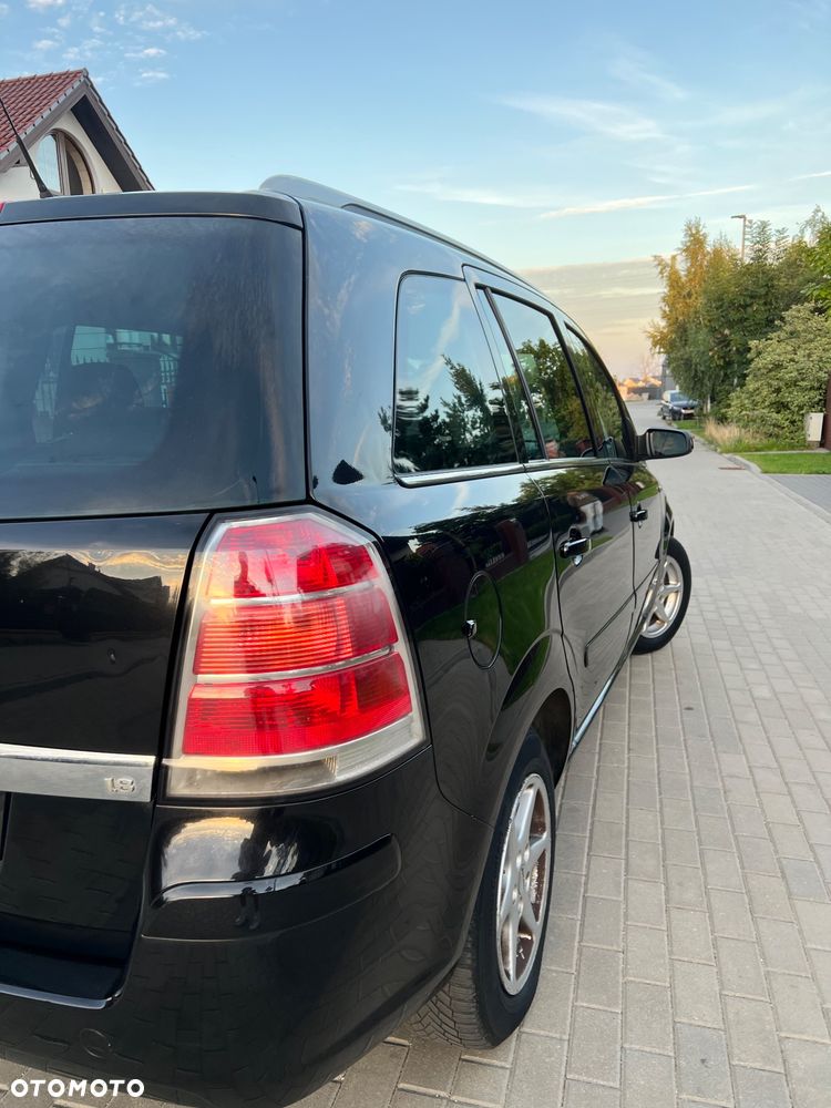 Opel Zafira - 13