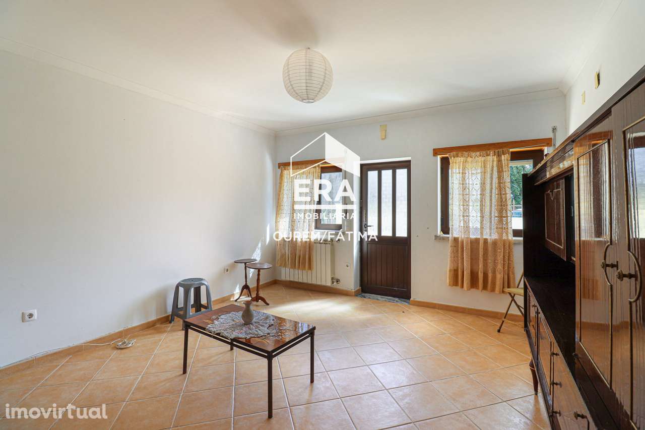 Moradia T4 localizada em Vilar dos Prazeres, Ourém - Grande imagem: 4/10