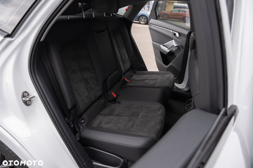 Audi Q3 Sportback 35 TDI S tronic - 32