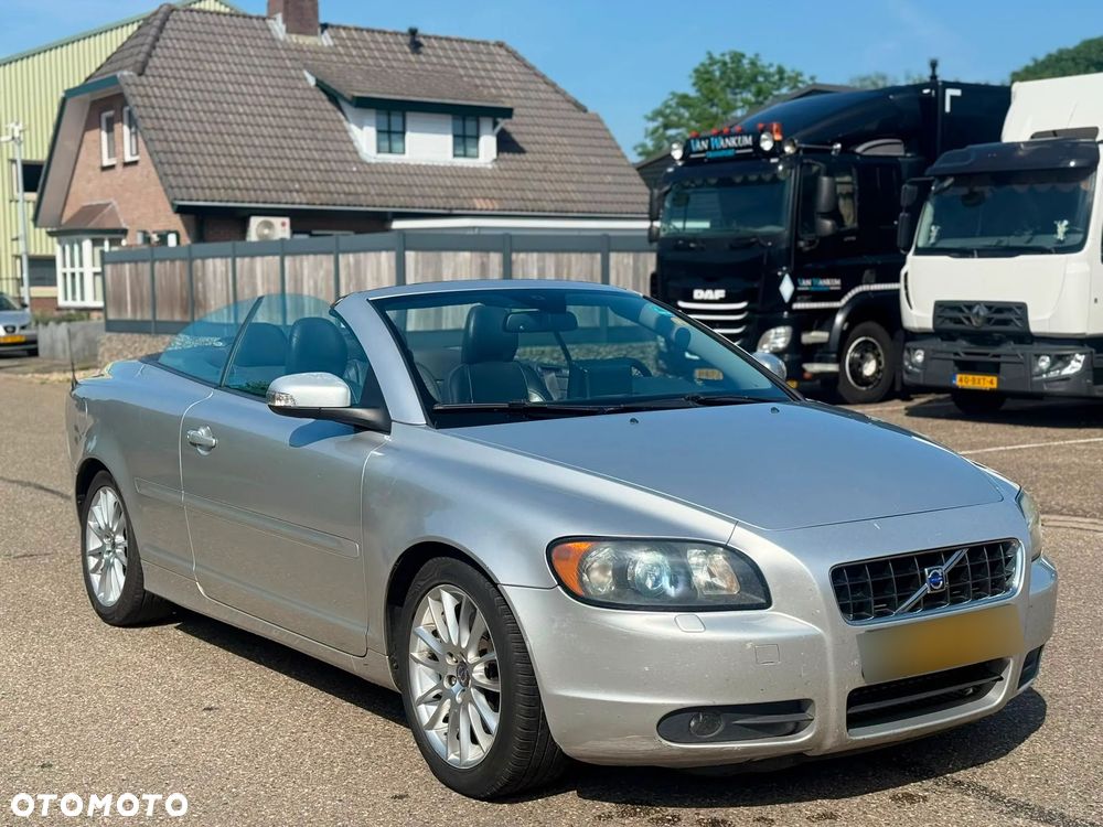 Volvo C70 2.0D Summum - 1