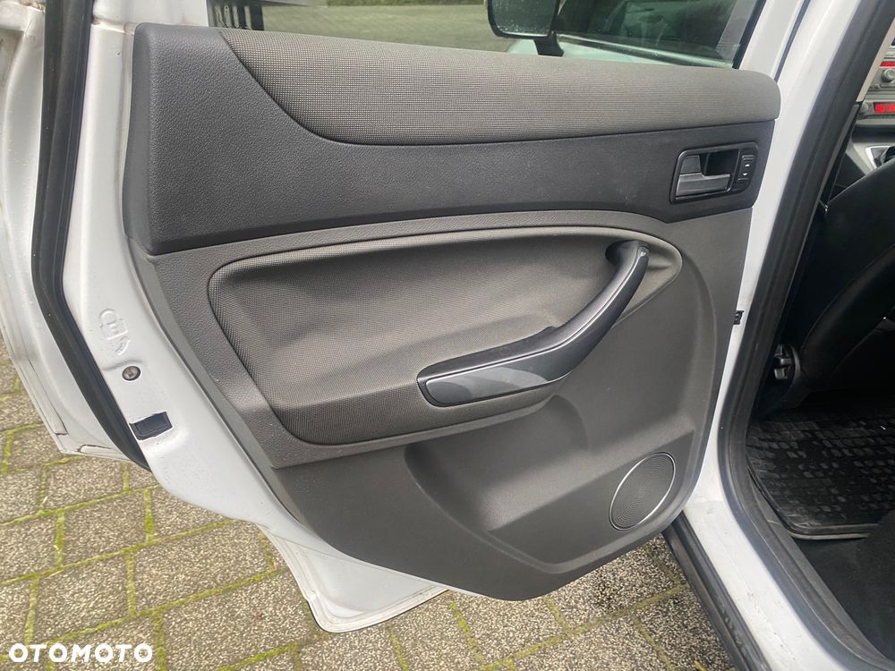 Ford Kuga 2.0 TDCi 4x4 Trend - 23