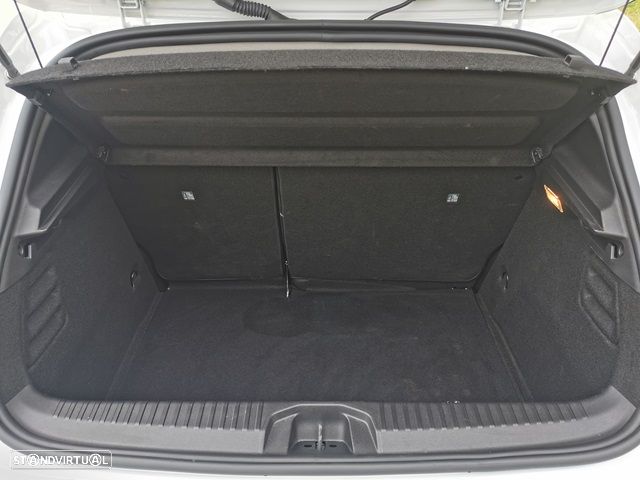 Renault Clio 1.0 TCe Evolution Bi-Fuel - 23