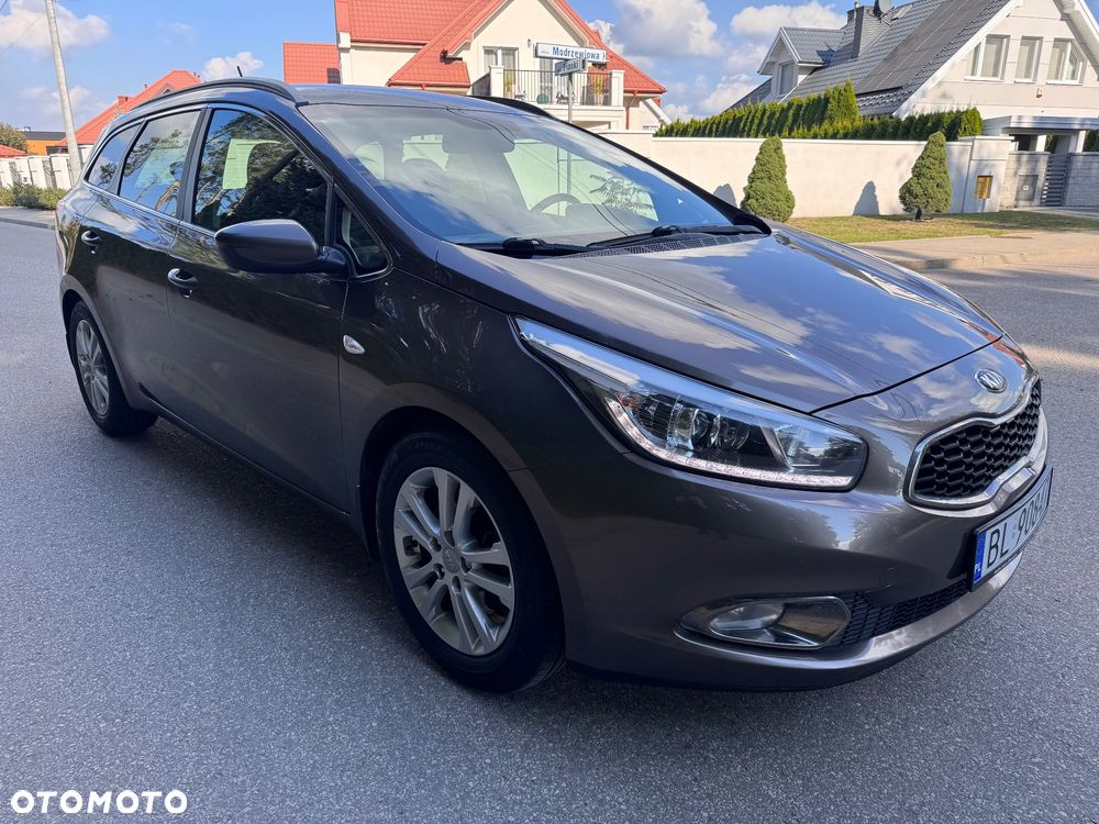 Kia Ceed Cee'd 1.6 GDI Business Line - 9