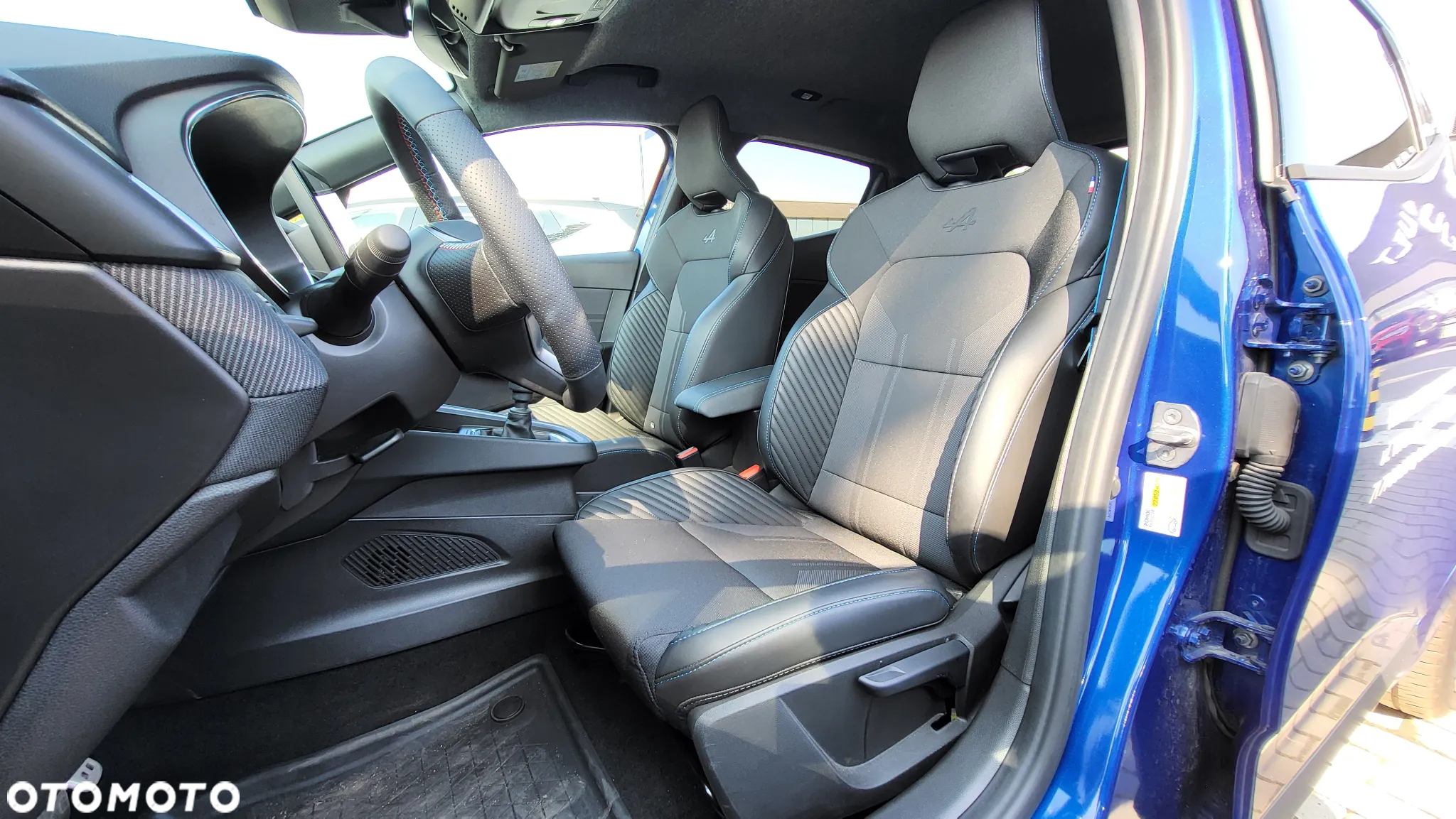 Renault Clio - 17