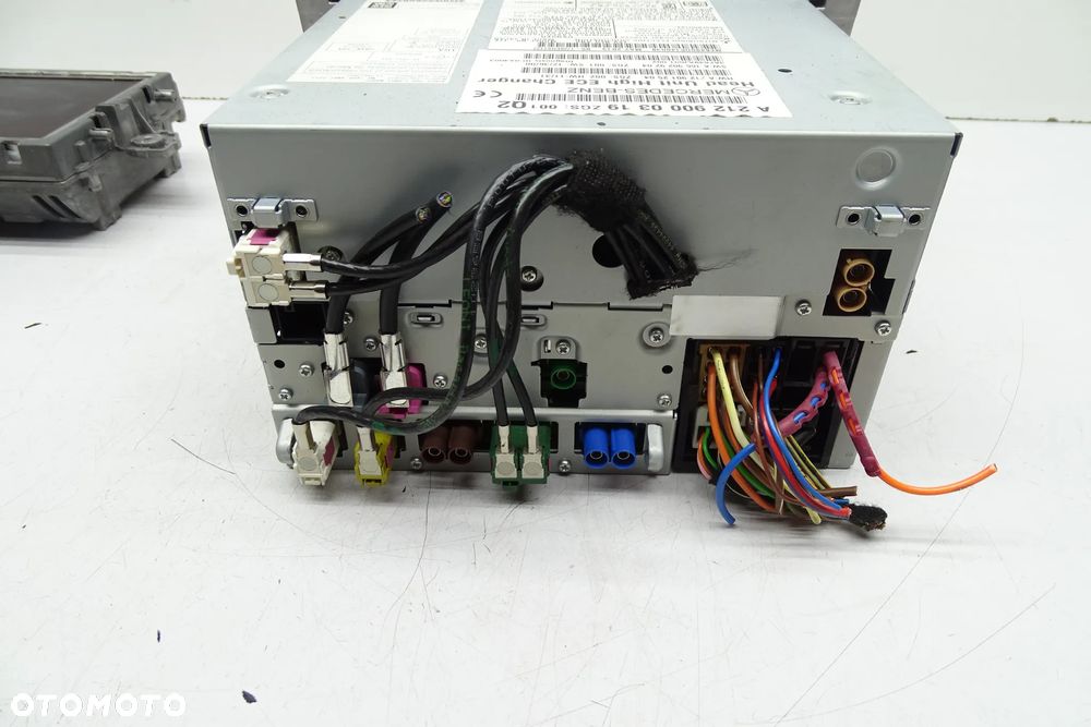 Mercedes E Klasa W212 LIFT Radio Monitor A2129000319 A2129018103 - 4
