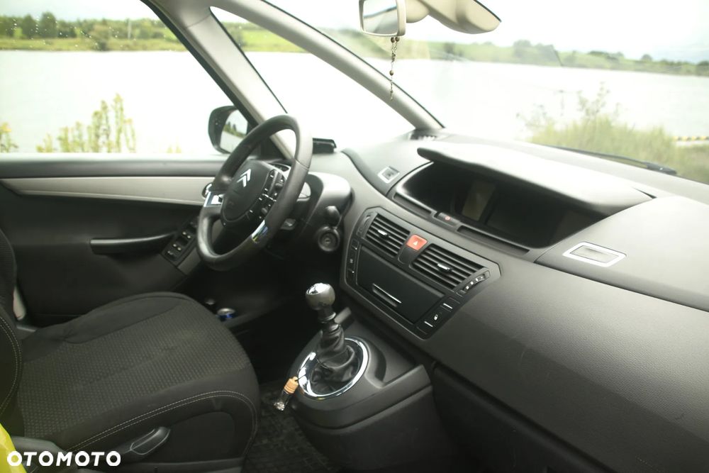 Citroën C4 Picasso - 8