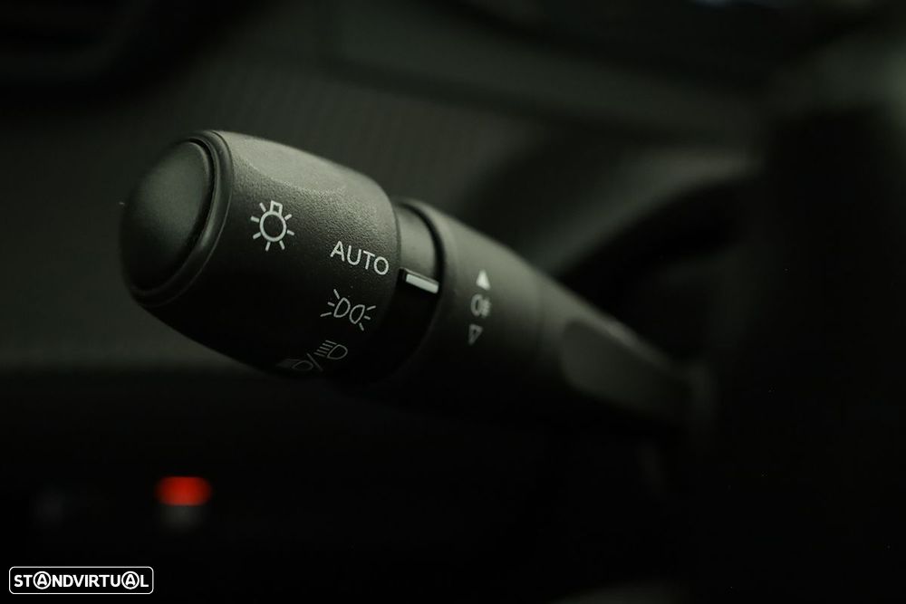 Peugeot 208 1.2 PureTech Active - 16