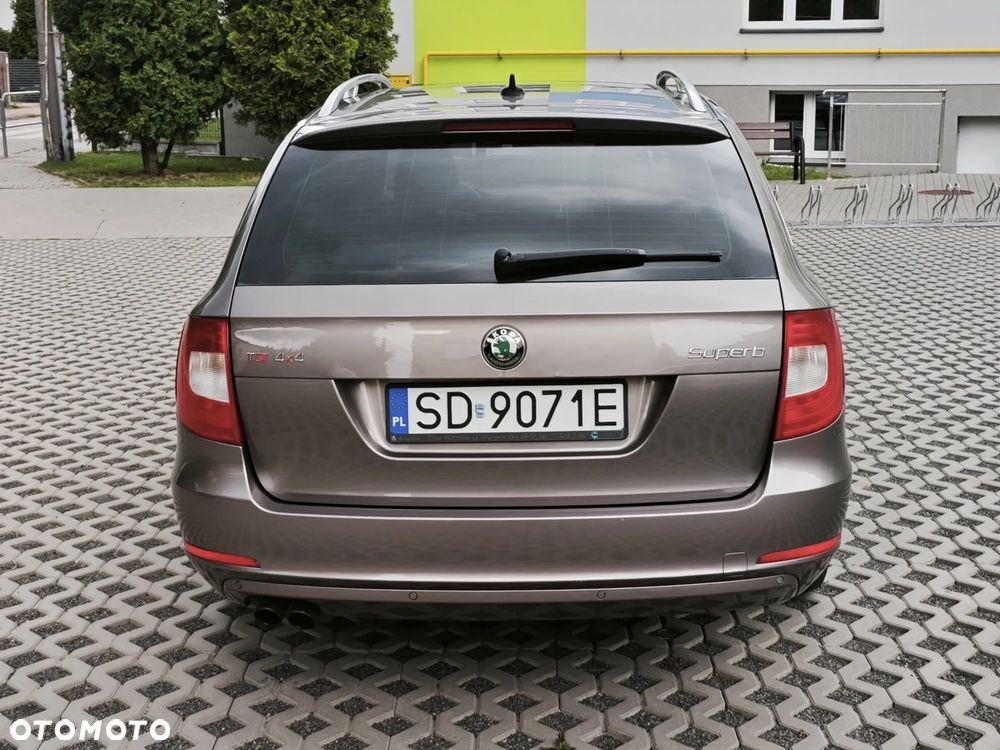 Skoda Superb 2.0 TDI Elegance - 6