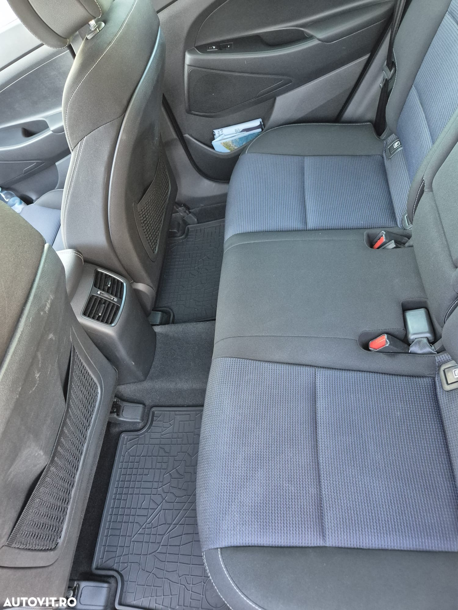 Hyundai Tucson 2.0 CRDI 4WD 6AT Premium+ - 20