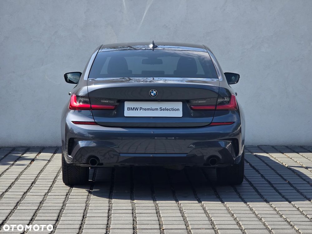BMW Seria 3 318d M Sport - 5