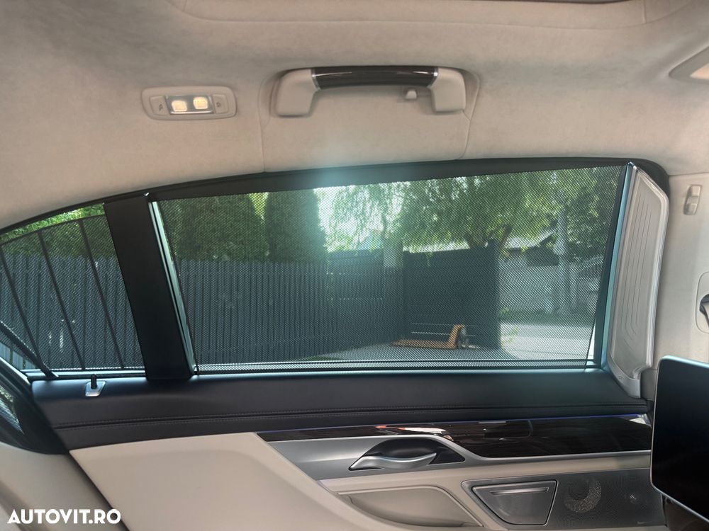 BMW Seria 7 - 33