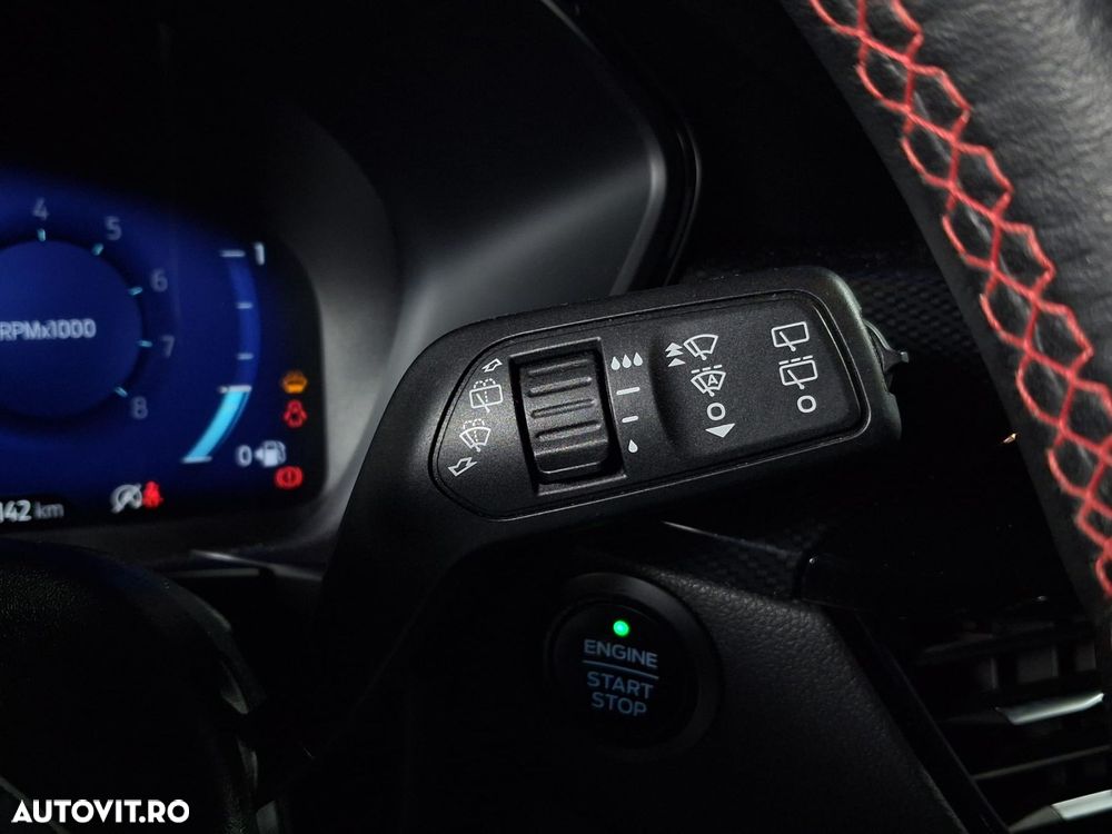 Ford Kuga - 19