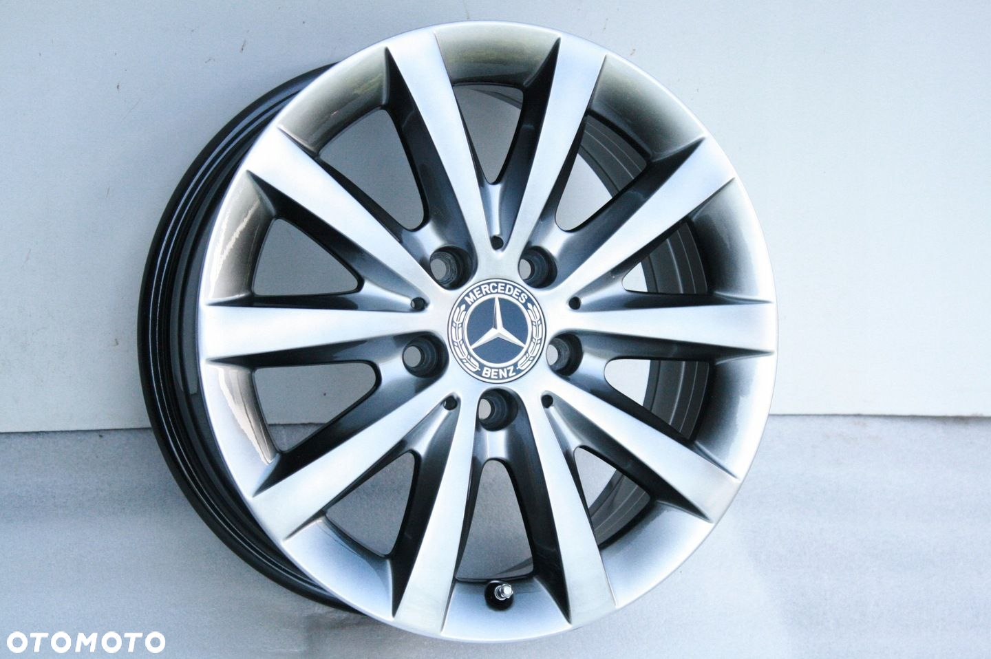 FELGI MERCEDES V VITO A CLA B C GLA GLB 16 OE A2464010500 ORYGINALNE - 3