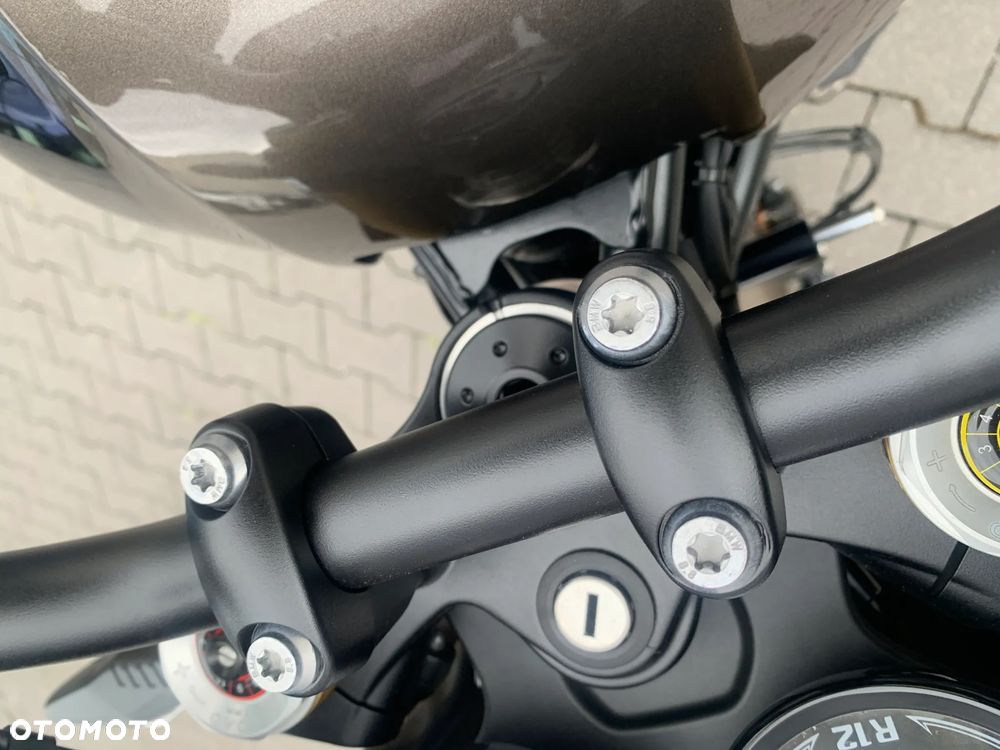 BMW R - 16