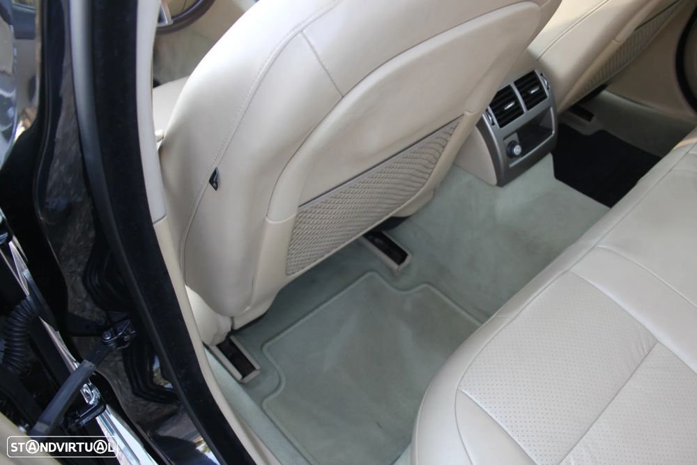 Jaguar XF 3.0 D V6 S Premium Luxury - 34