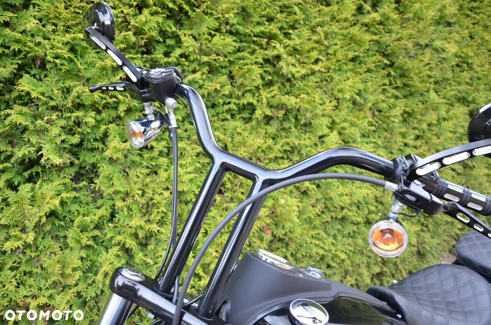 Harley-Davidson Dyna Street Bob - 12