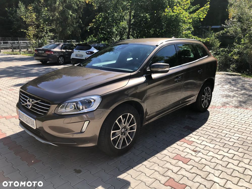 Volvo XC 60 D4 Drive-E Momentum - 1