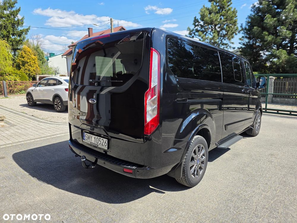 Ford Tourneo Custom 320 L2H1 VA Autm Titanium X - 4