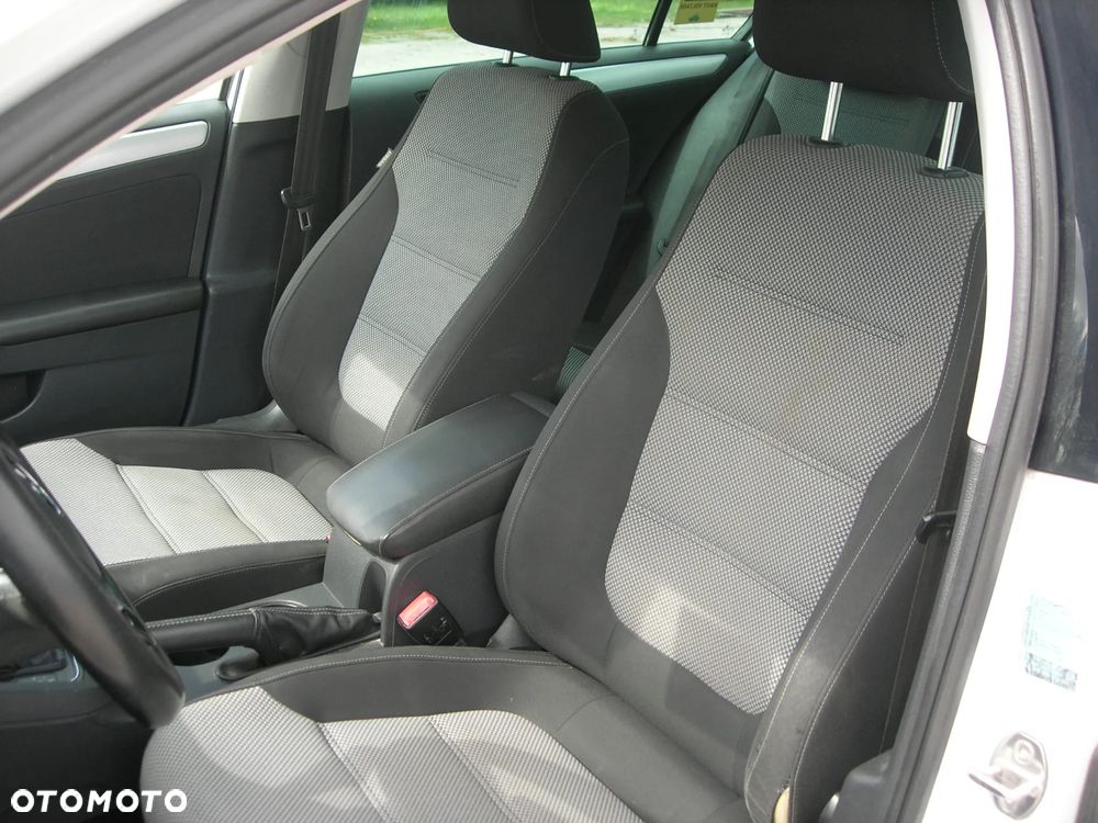 Volkswagen Jetta Hybrid - 14